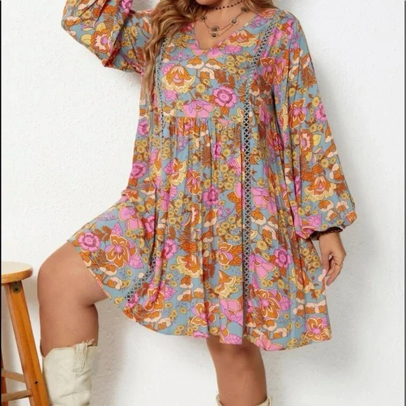 Boho Plus Size Floral Print Lace Trim Long Sleeve Dress - Picture 6 of 10